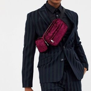 ASOS DESIGN multi pocket cross body fanny pack in quilted burgundy- BARELY USED!